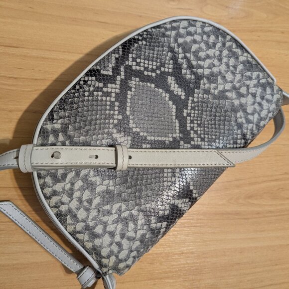 Banana Republic Snake Embossed Leather Crossbody Bag NWOT - Picture 8 of 8